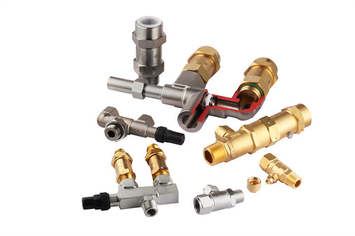 Easy Installation 3 Way Refrigeration Valve 0.3 ∙ 5.0 MPa Untuk CFC HCFC Dan HFC Refrigerants